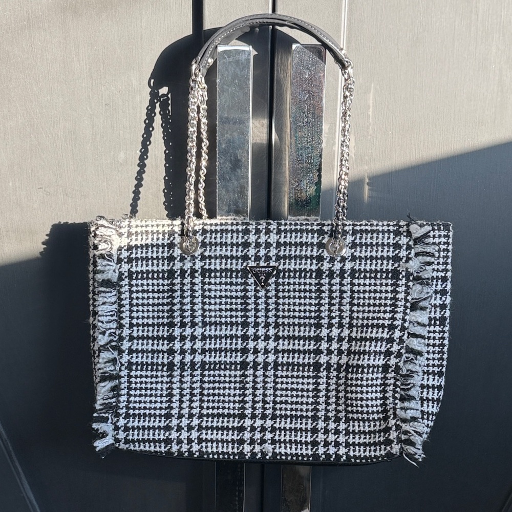 GUESS Black White Houndstooth Print Tote Laptop Bag